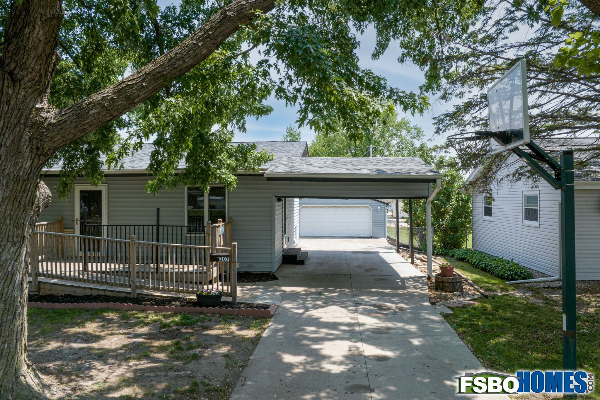 307 8th Ave, Hiawatha, IA, Image 1