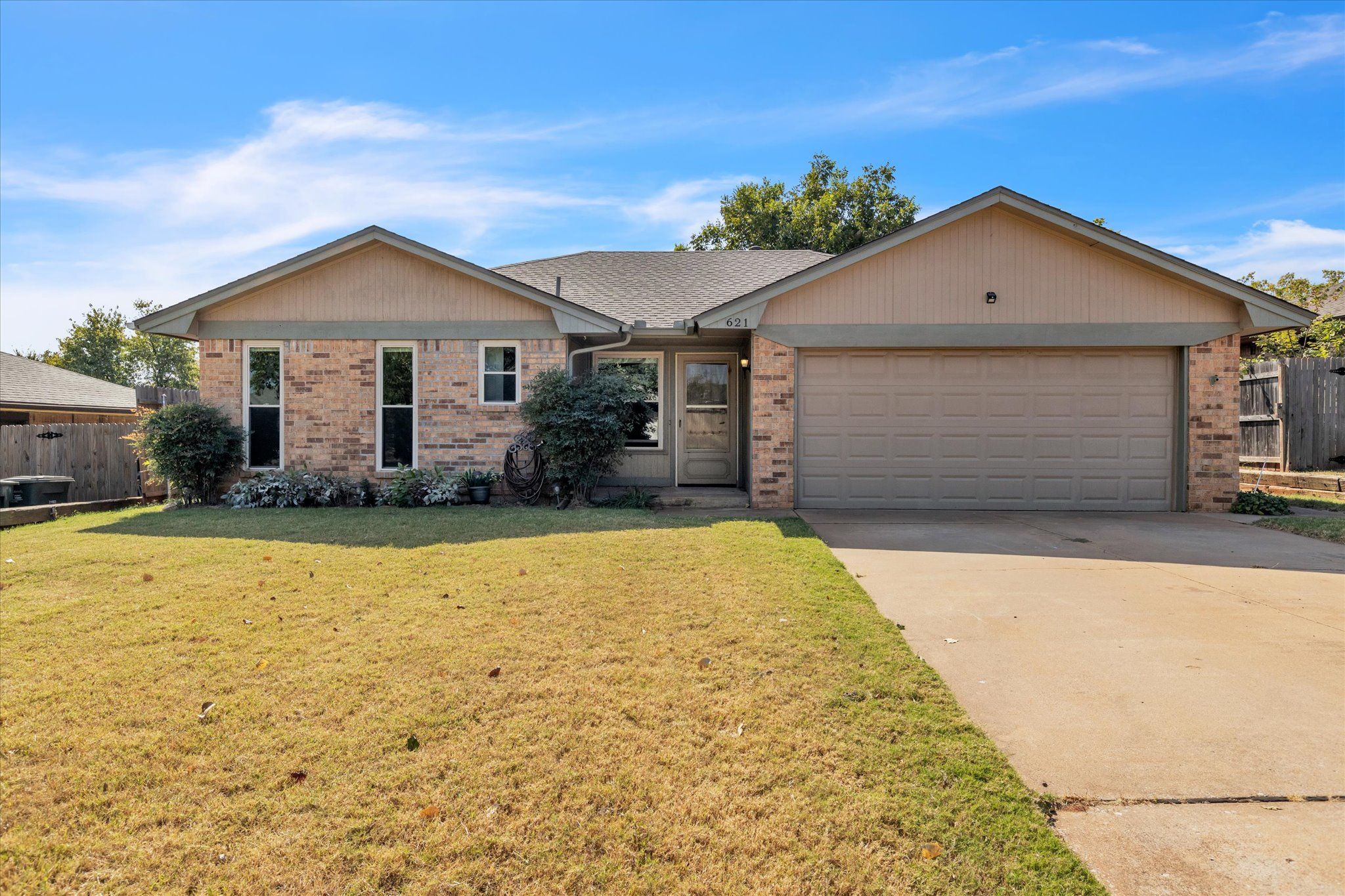 621 Gray Fox Run, Edmond, OK, Image 0