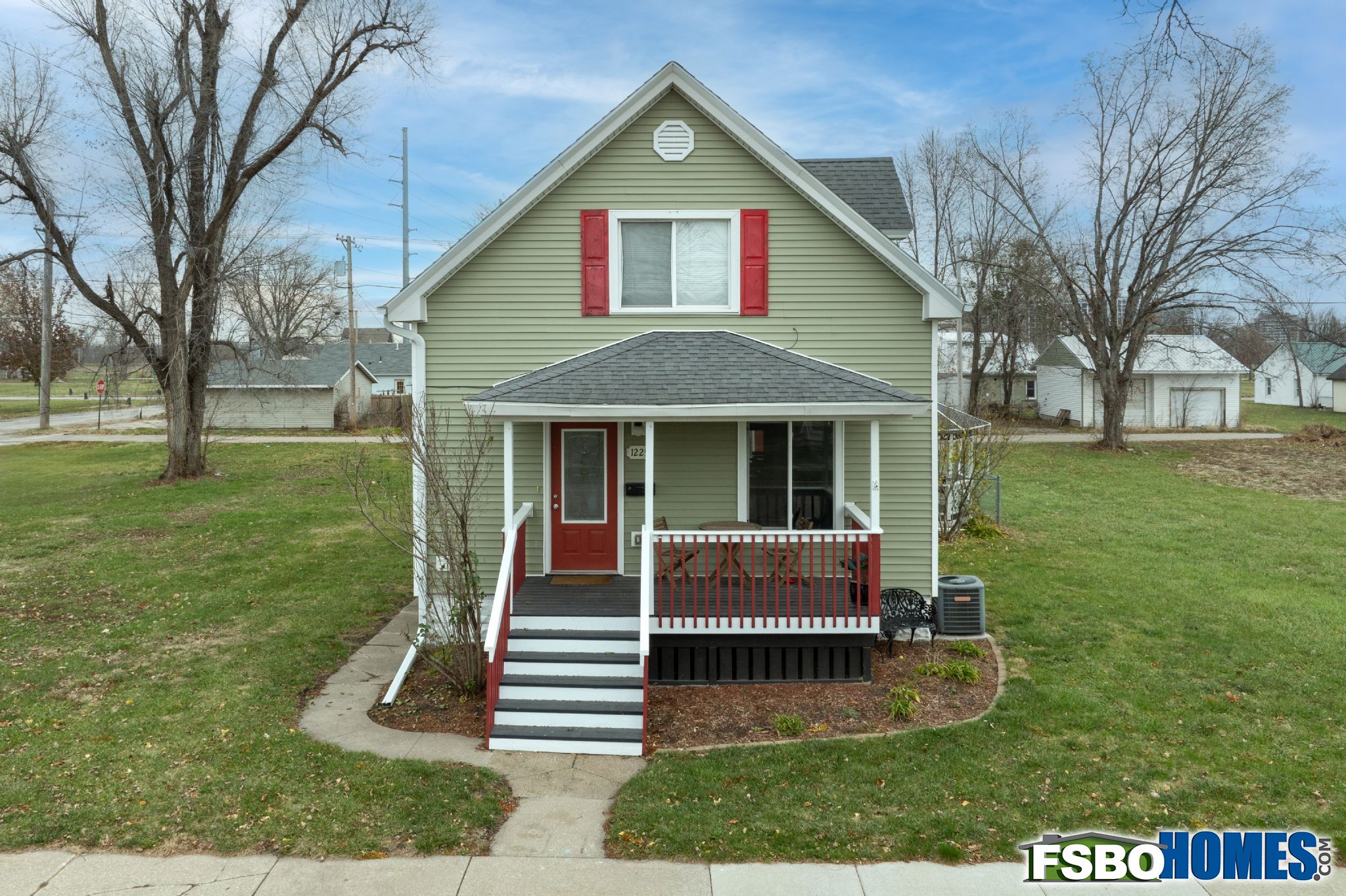 1225 Ellis Blvd NW, Cedar Rapids, IA, Image 0